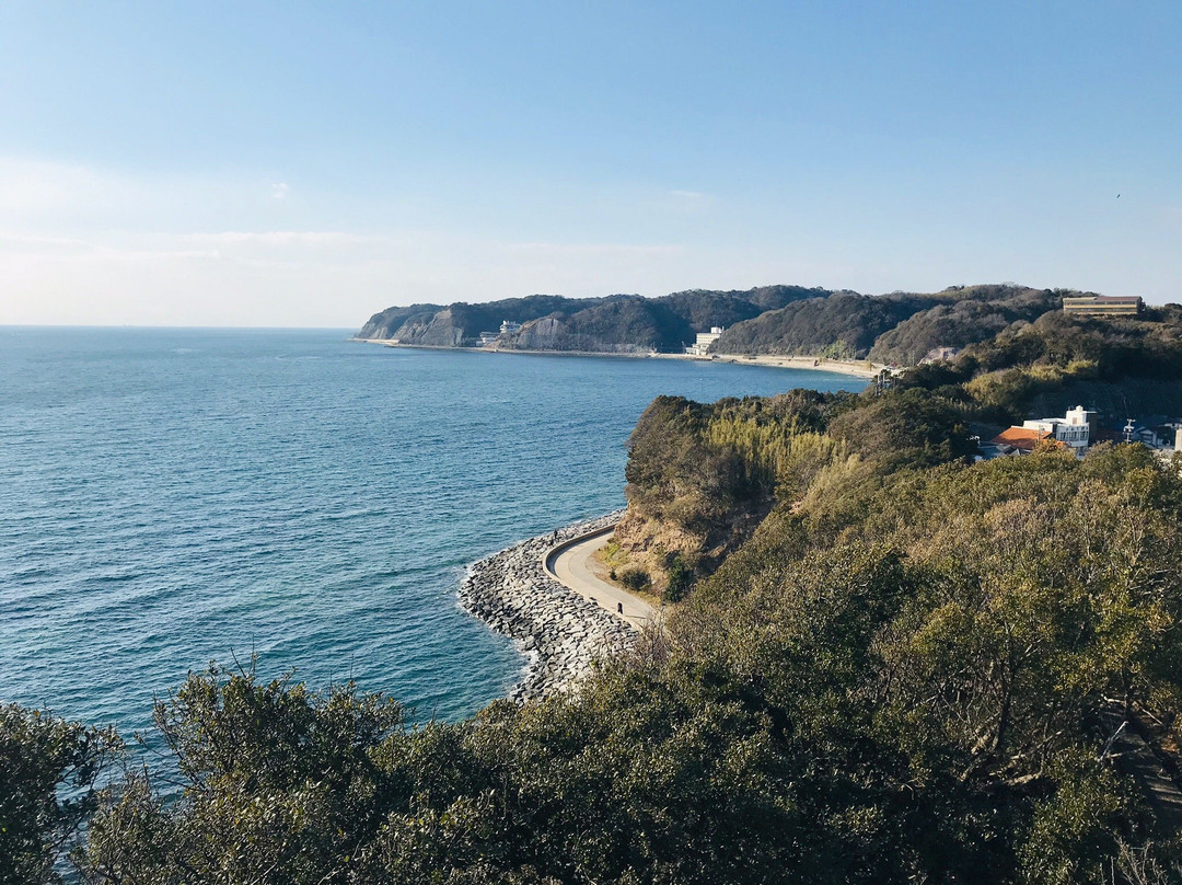 Morozaki Hazu Cape (Hazu Jinja Shrine)景点图片