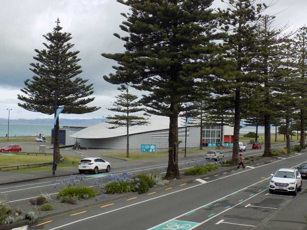 Pebble Beach Motor Inn主图