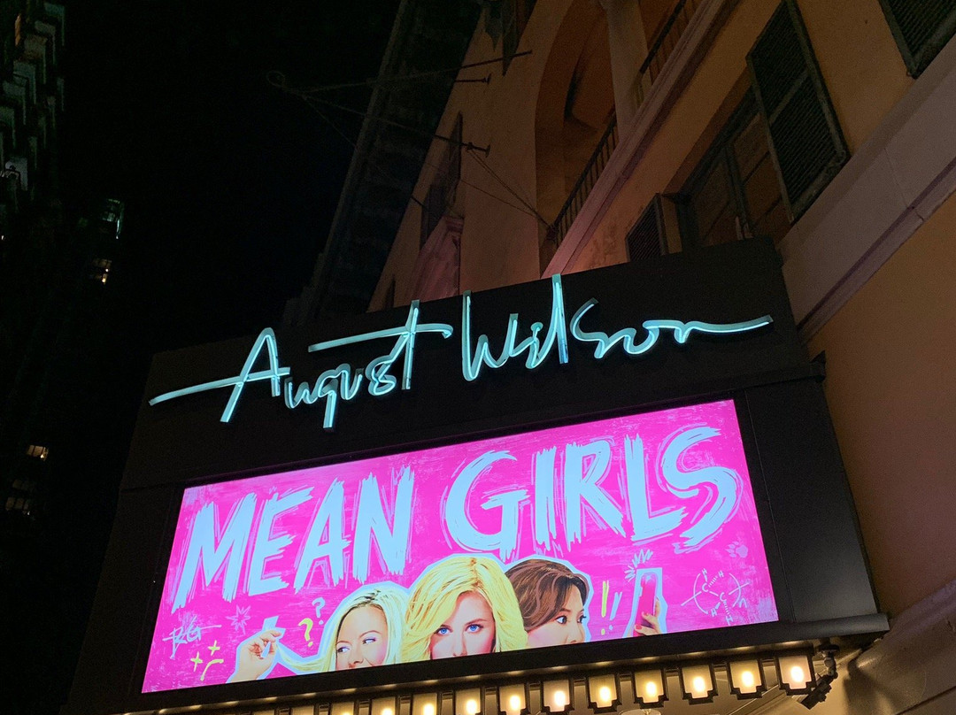 Mean Girls on Broadway景点图片