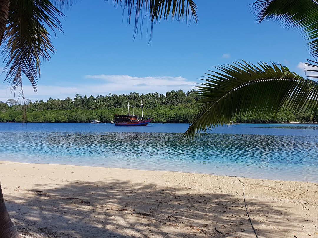 Blue Bay Divers Likupang Bangka主图