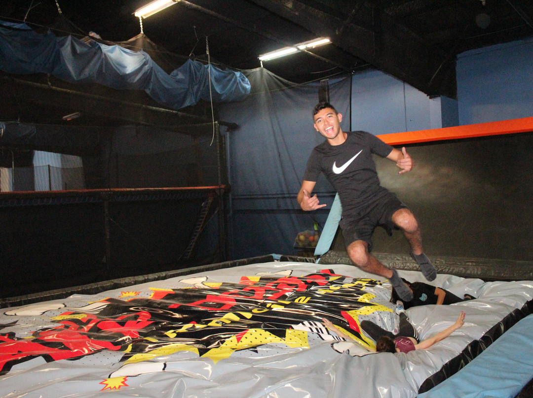 iTrampoline Hawaii-维帕胡必去景点