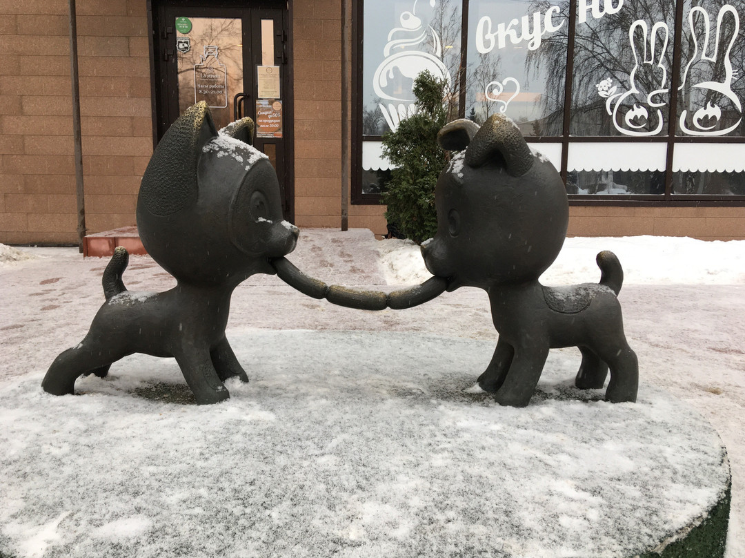 The Sausage of Friendship Statue-Novokuznetsk必去景点
