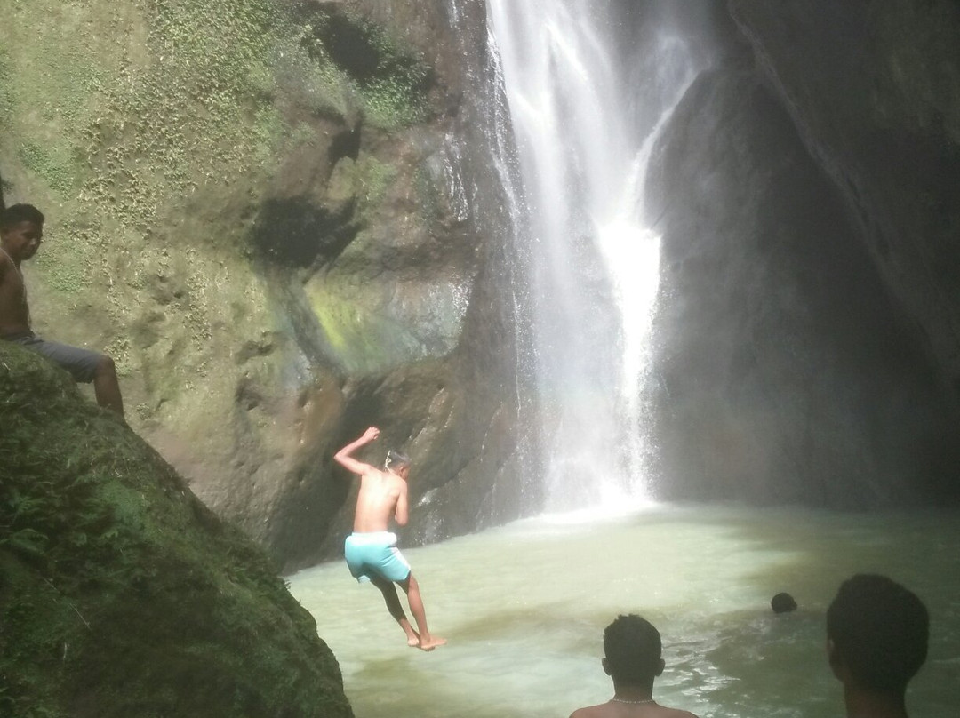 Murudhaekale Waterfall景点图片