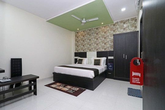 10133 Hotel Rama Grand HS主图