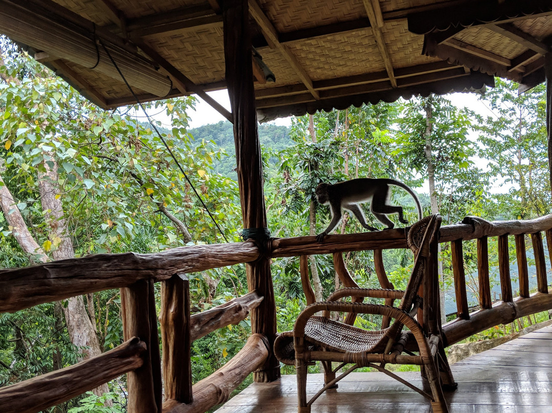 On the Rocks Bungalow & Restaurant主图