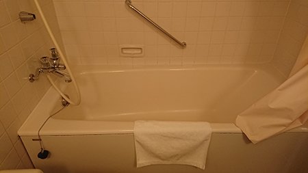 Rose Court Hotel-浴室