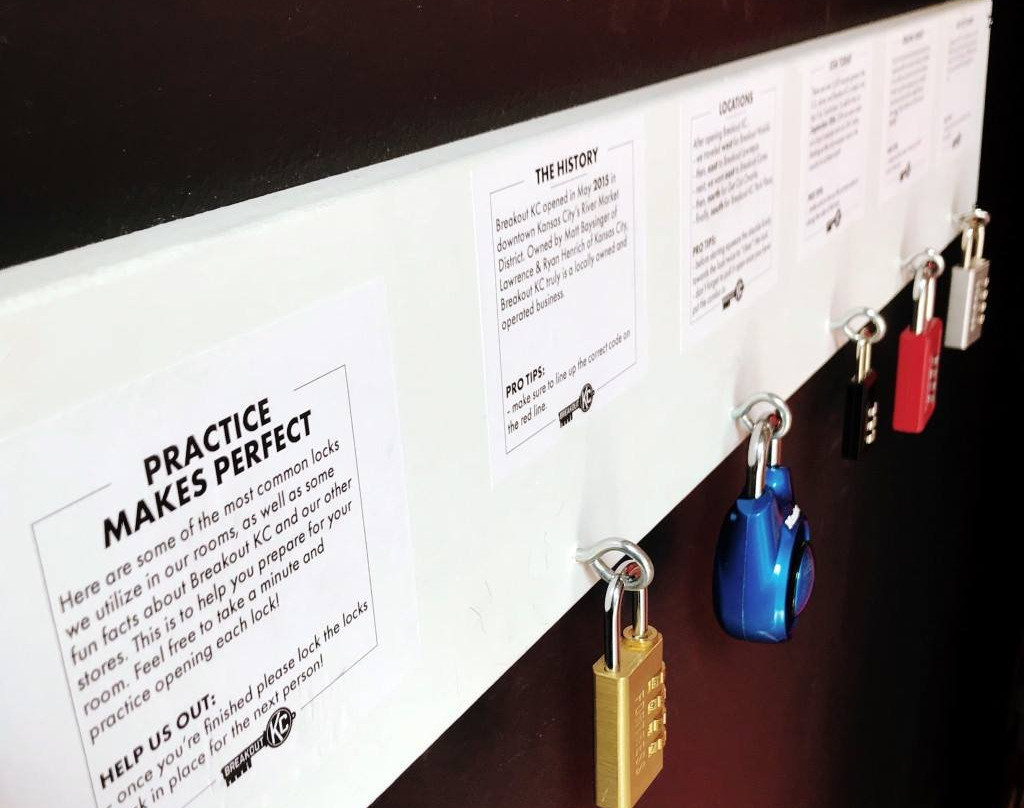 Breakout KC Escape Rooms-利伍德必去景点