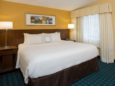 波士顿戴达姆费尔菲尔德客栈