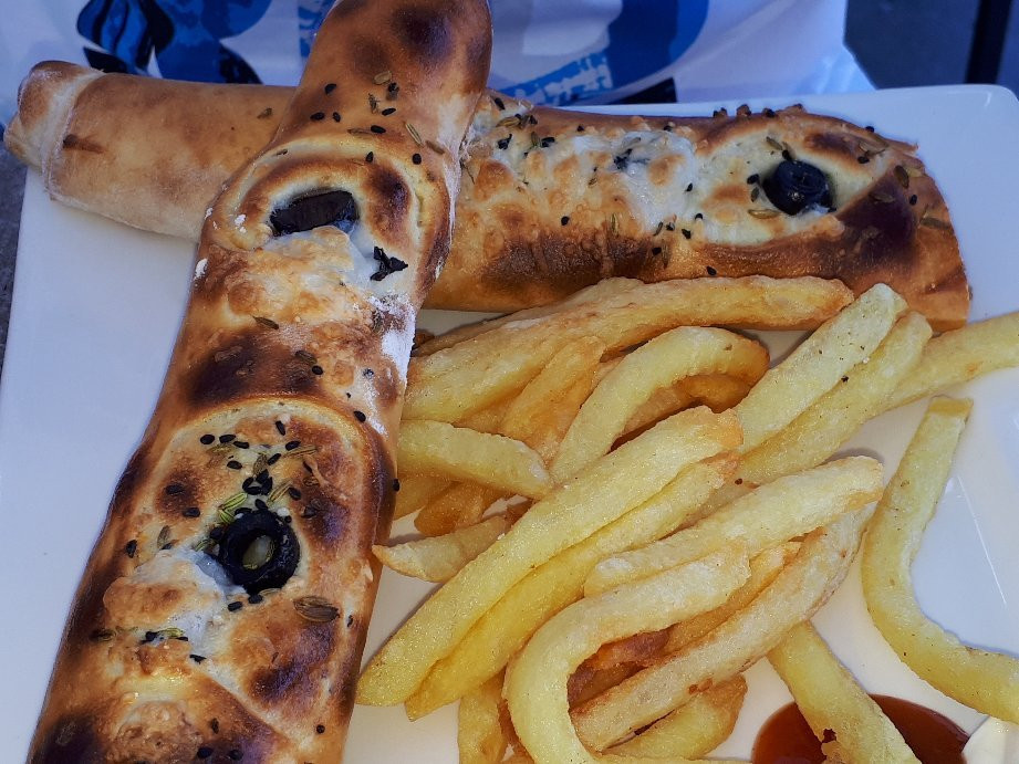 摩纳斯特餐馆和美食-COCOON resto et cafe