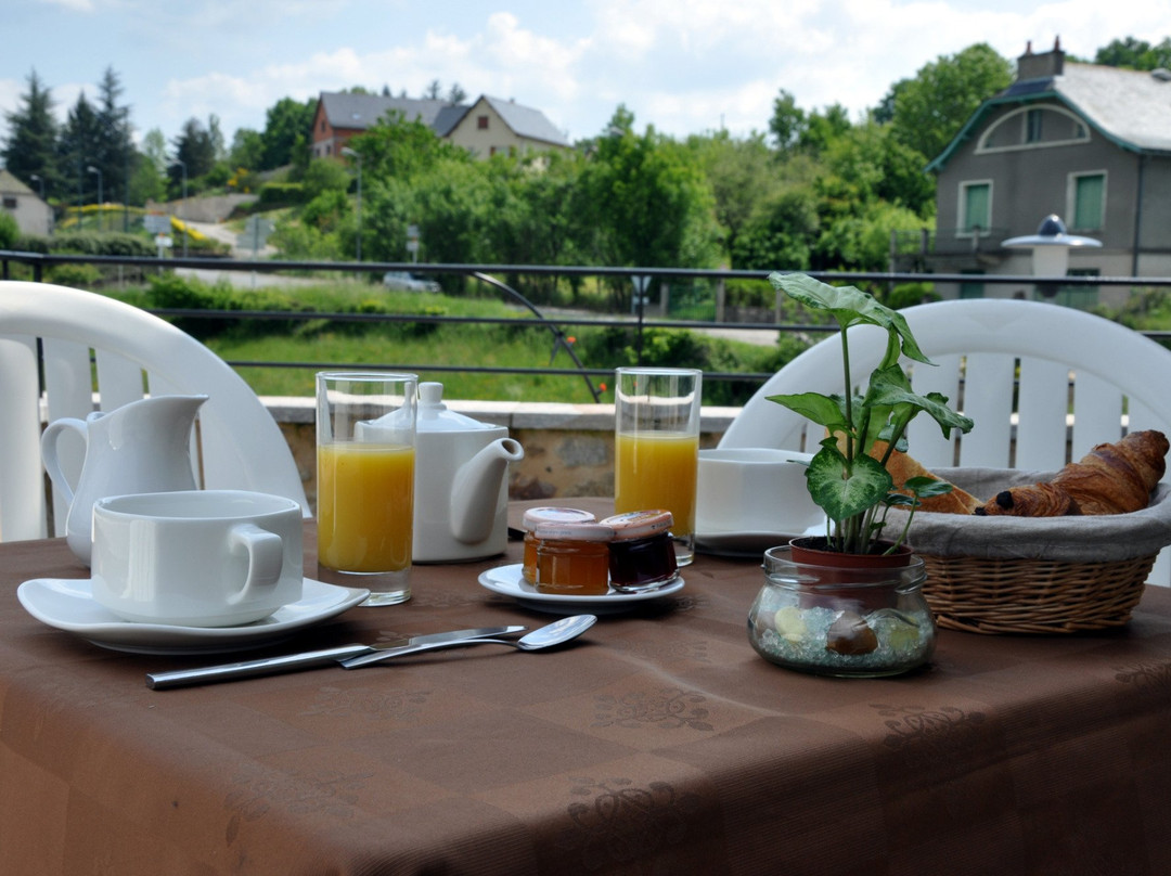 Le Relais Mont Le Viaur主图