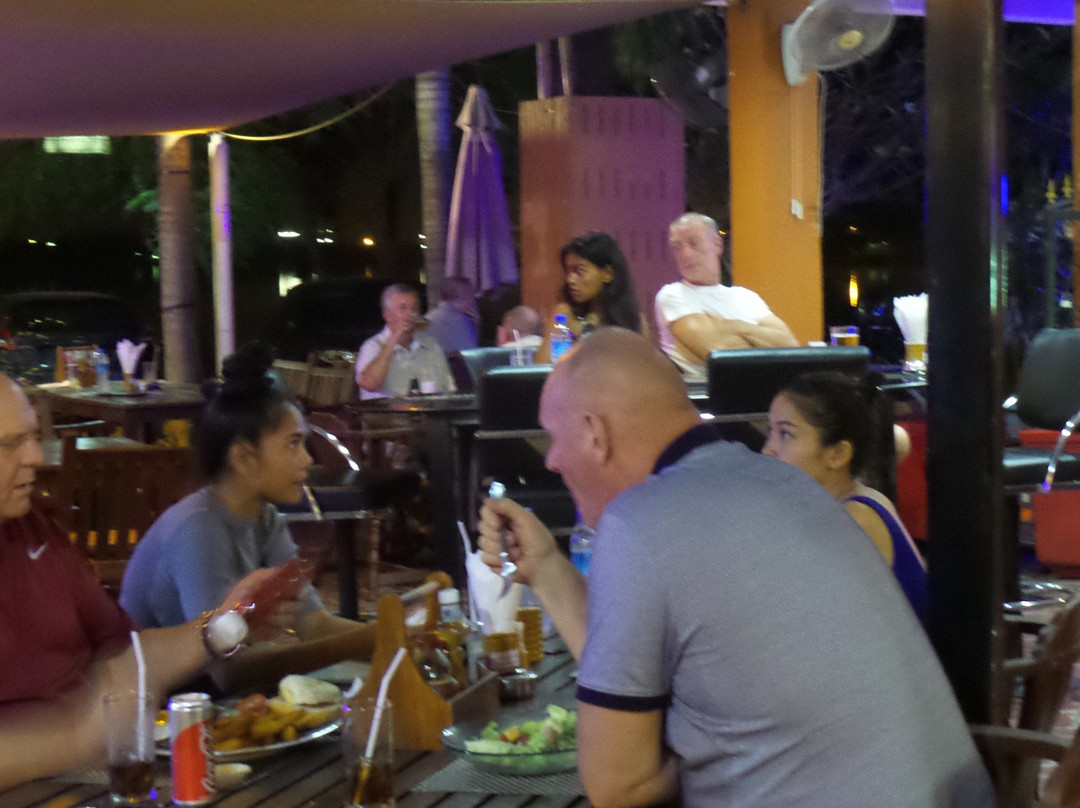 The Loft Resort主图