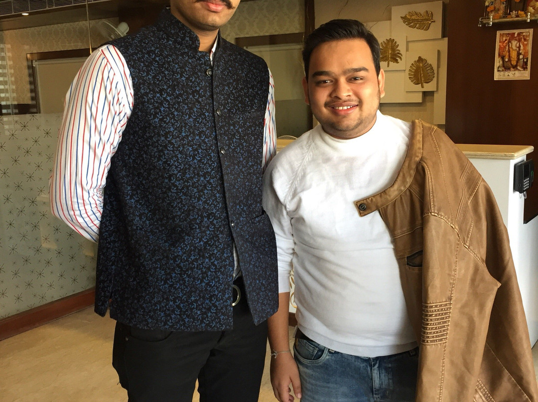 White Mushroom Hotel - Admire Inn主图