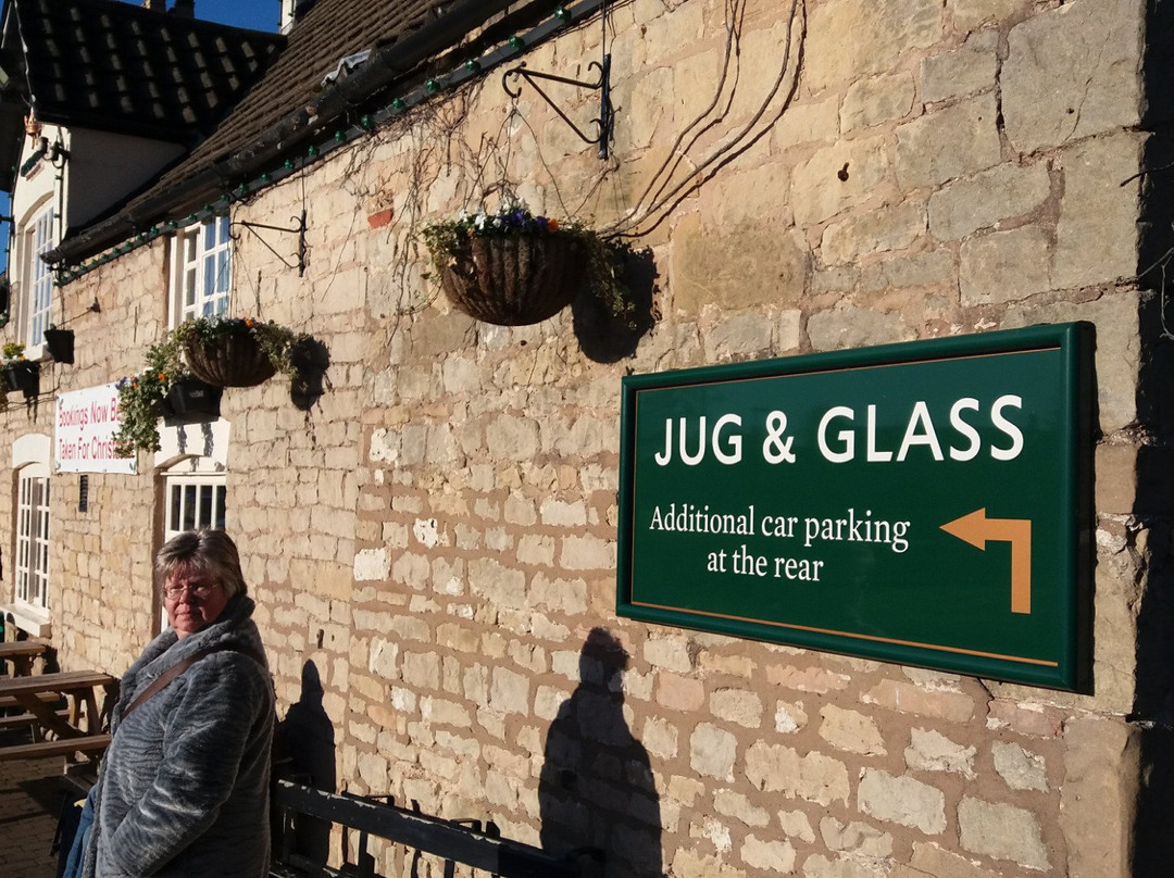 Jug and Glass景点图片