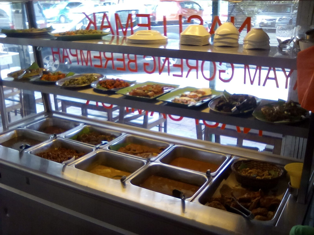 Kampung Sungai Manggis餐馆和美食-Restaurant Sri Anna Bhavan