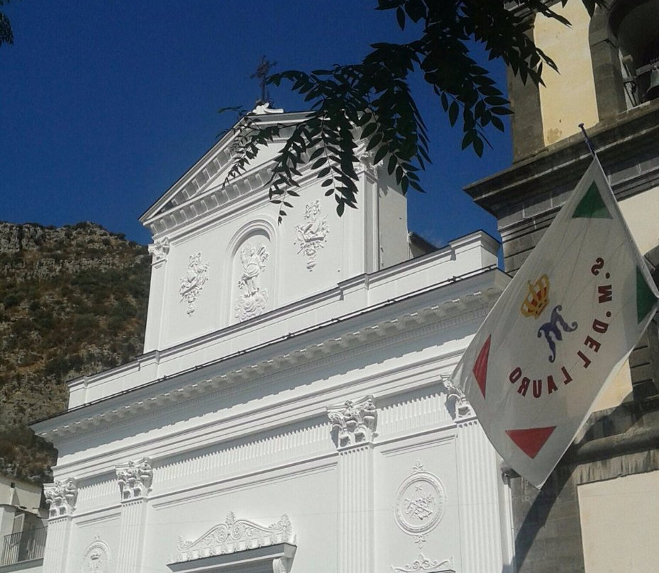 Basilica Santa Maria Del Lauro景点图片
