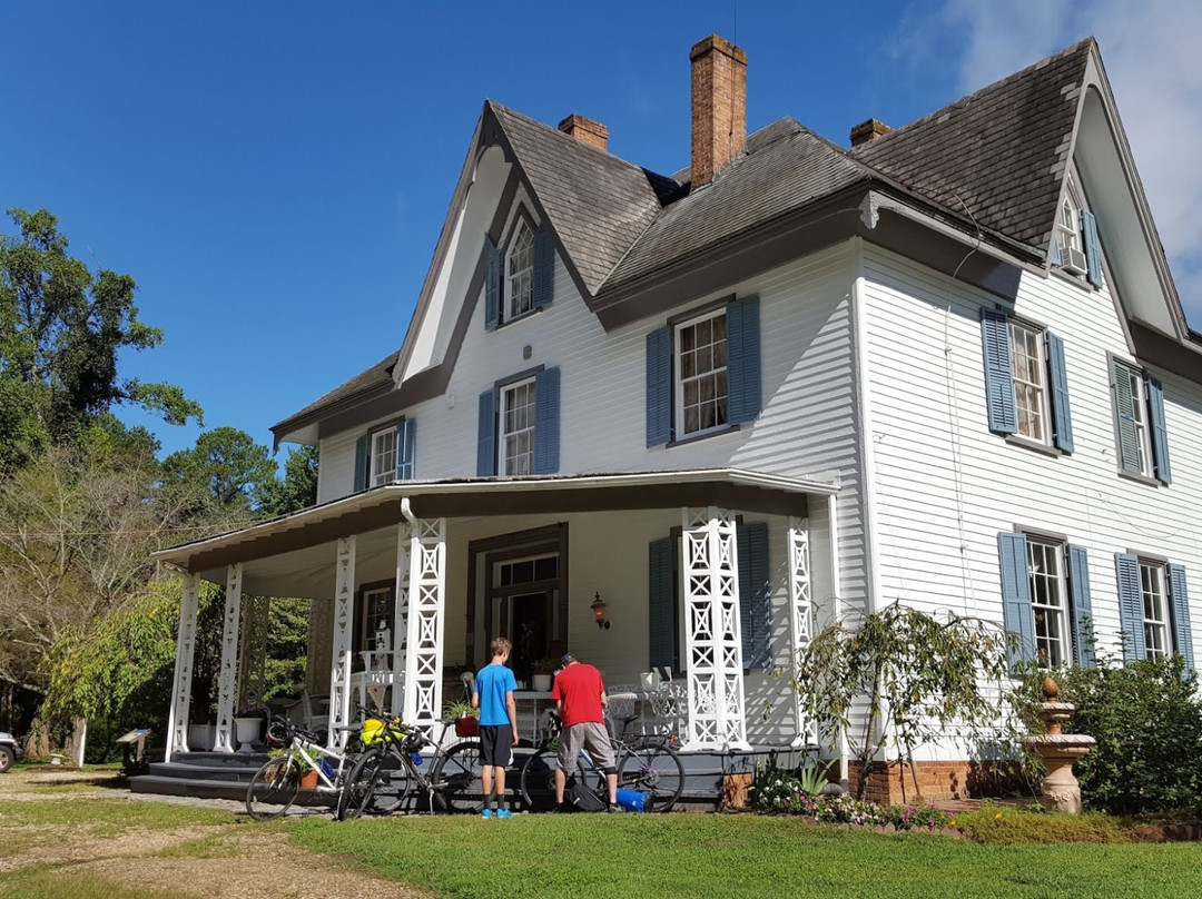 Charles City酒店住宿-Townhouse OAK Brij Inn