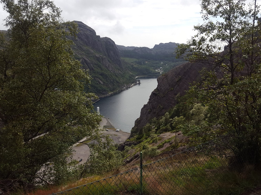Helleren i Jøssingfjord景点图片