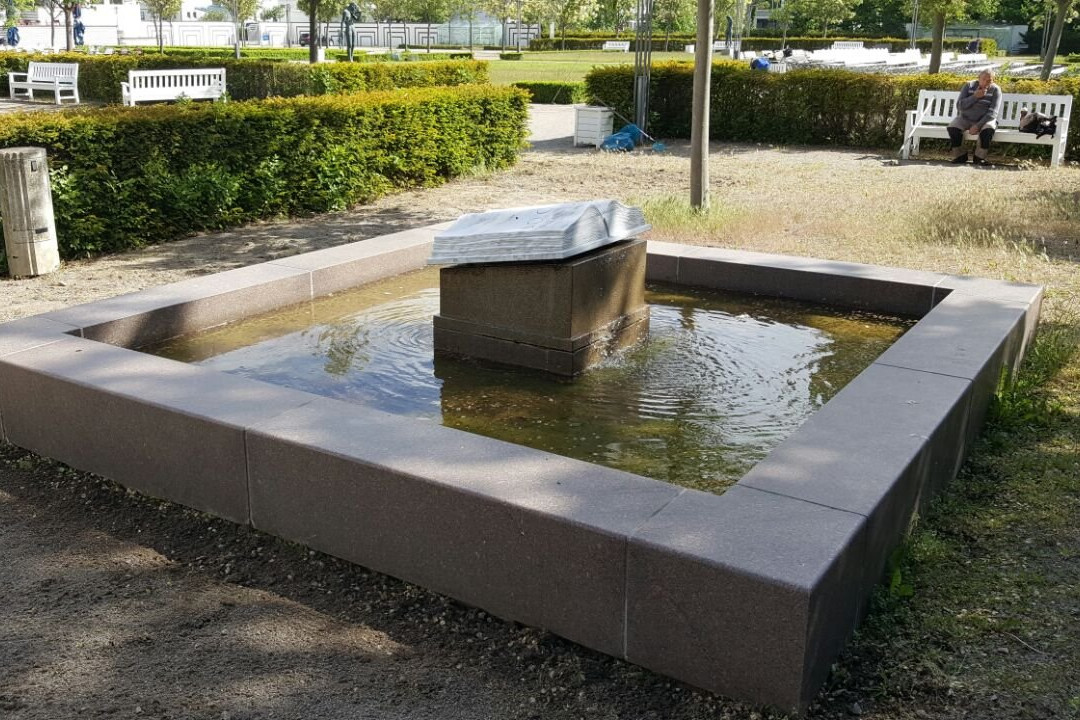 Brunnen an der Lesehalle景点图片