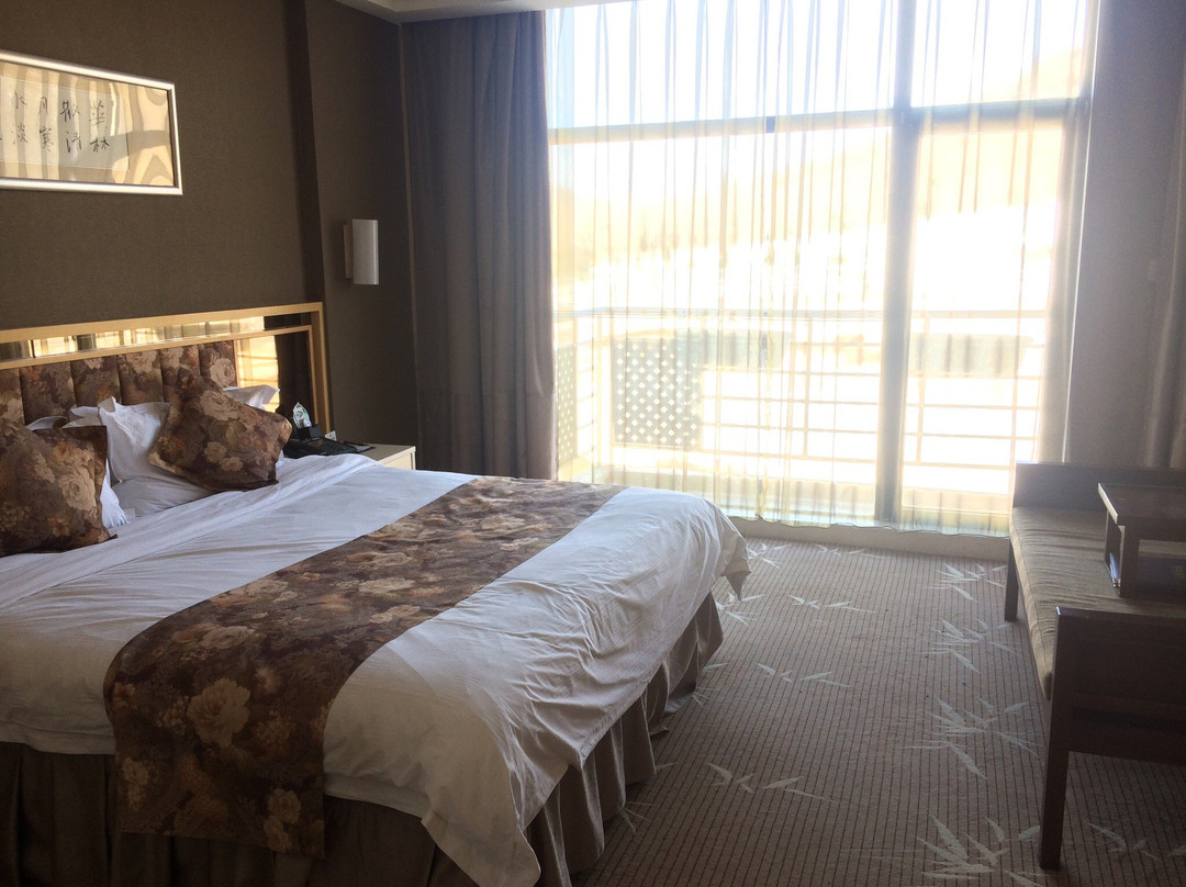 瓦房店市酒店住宿-铭湖温泉度假村