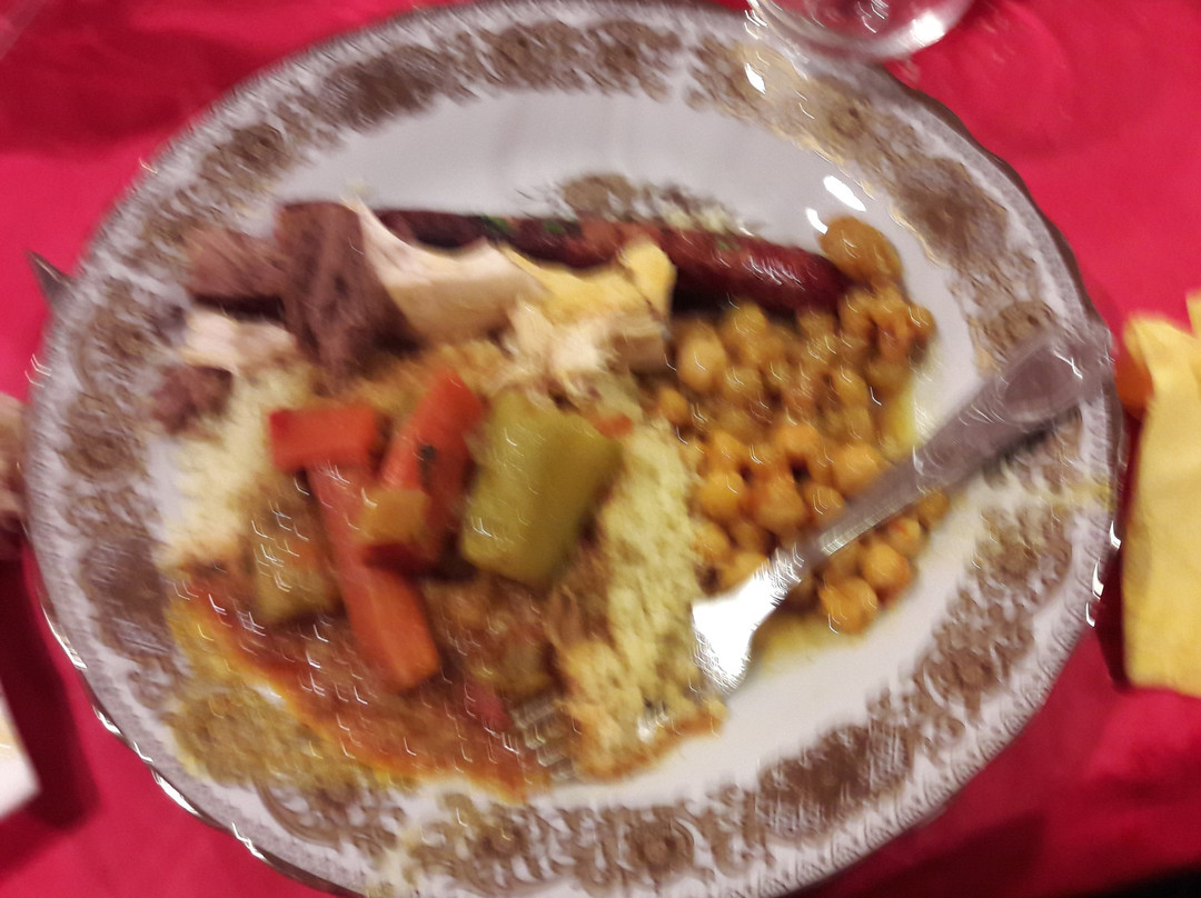 La Neuville餐馆和美食-Le Terminus