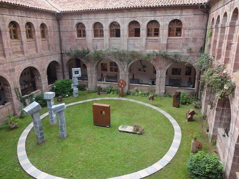 Monasterio de Urdax景点图片