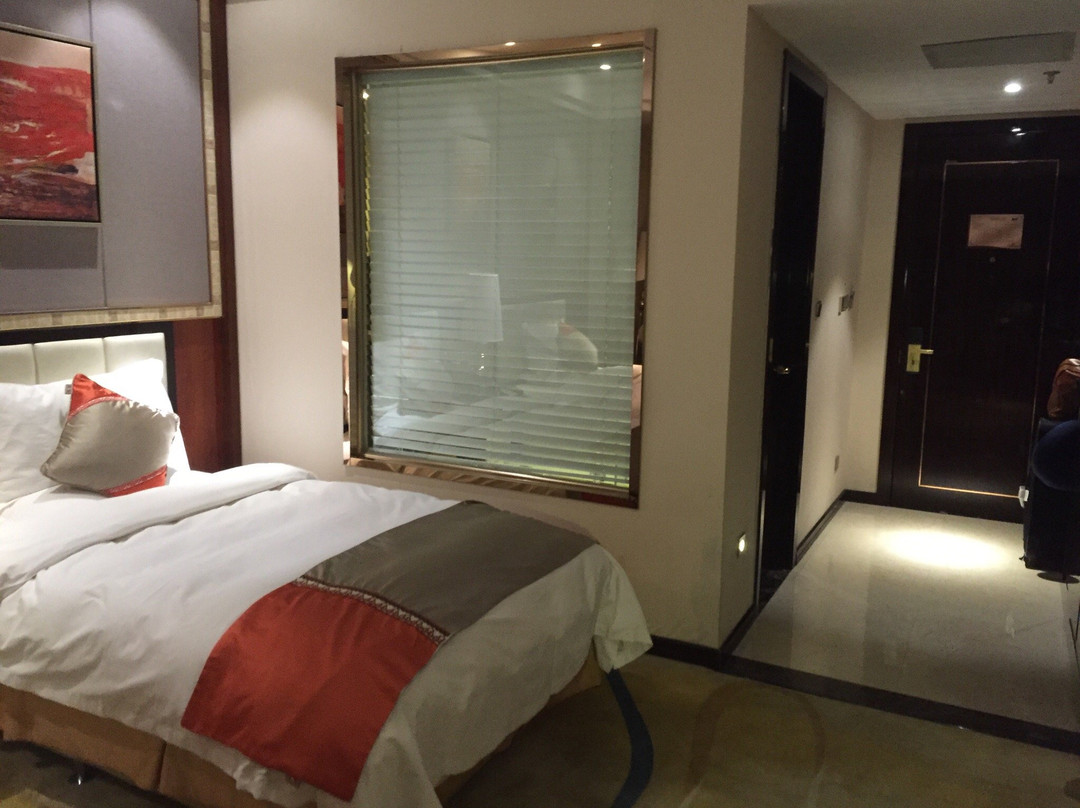 太平湖温泉度假酒店主图