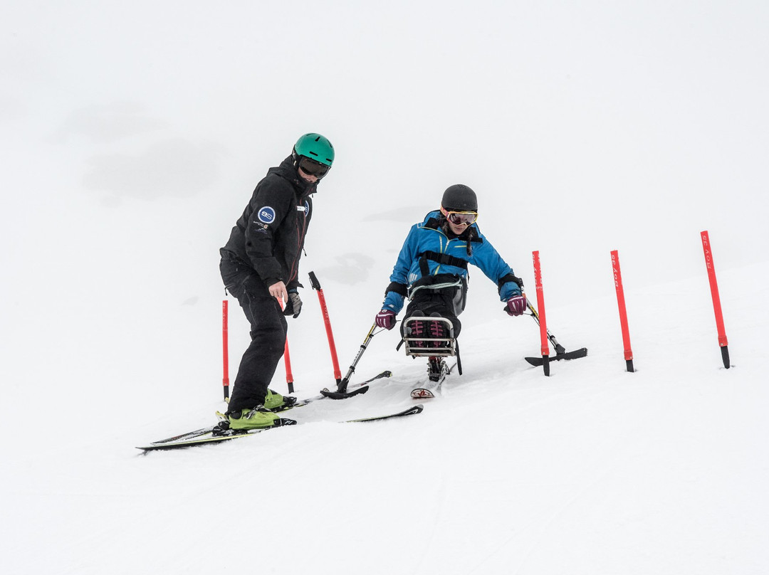 韦尔比耶滑雪学校 European Snowsport景点图片