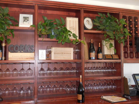 Evan's Ranch Wine Tasting Room-洛斯奥利沃斯必去景点