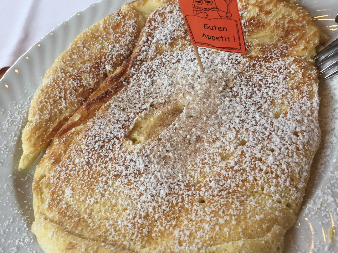 阿德尔酒店主图