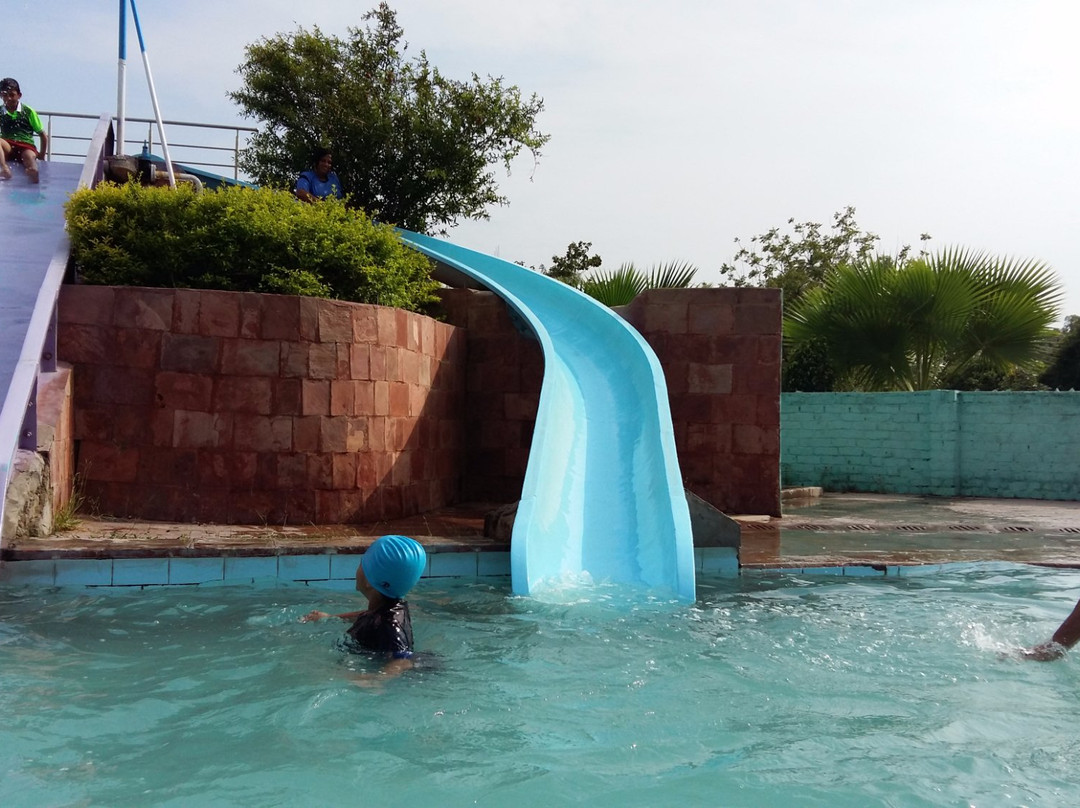 Aquagreens Waterpark景点图片