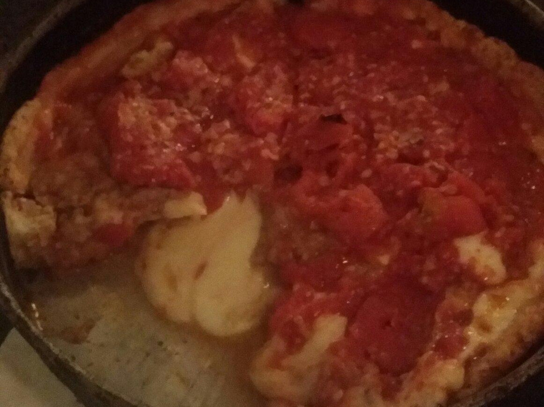 绍姆堡餐馆和美食-Lou Malnati's Pizzeria