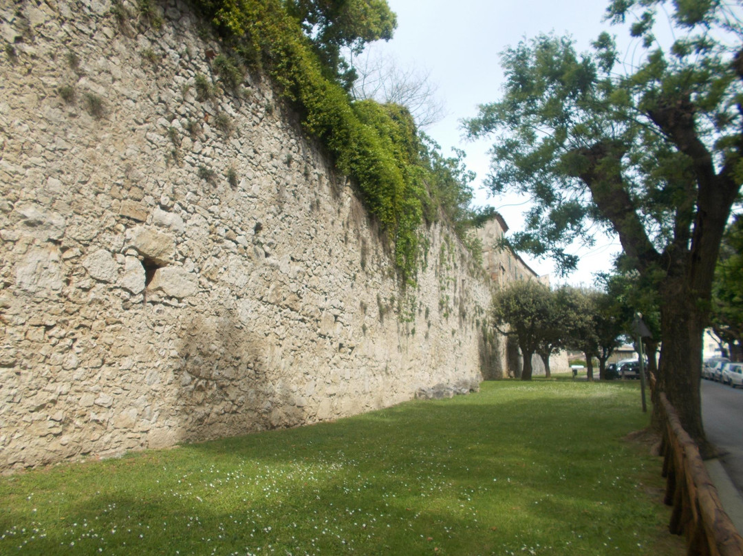 Castel dell’Aquila旅游景点-Mura Poligonali