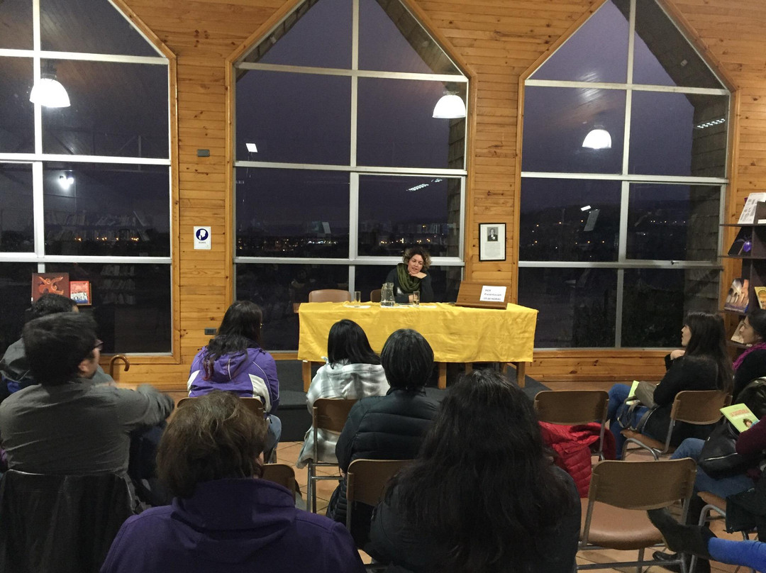 Biblioteca Pública de Castro-Castro必去景点