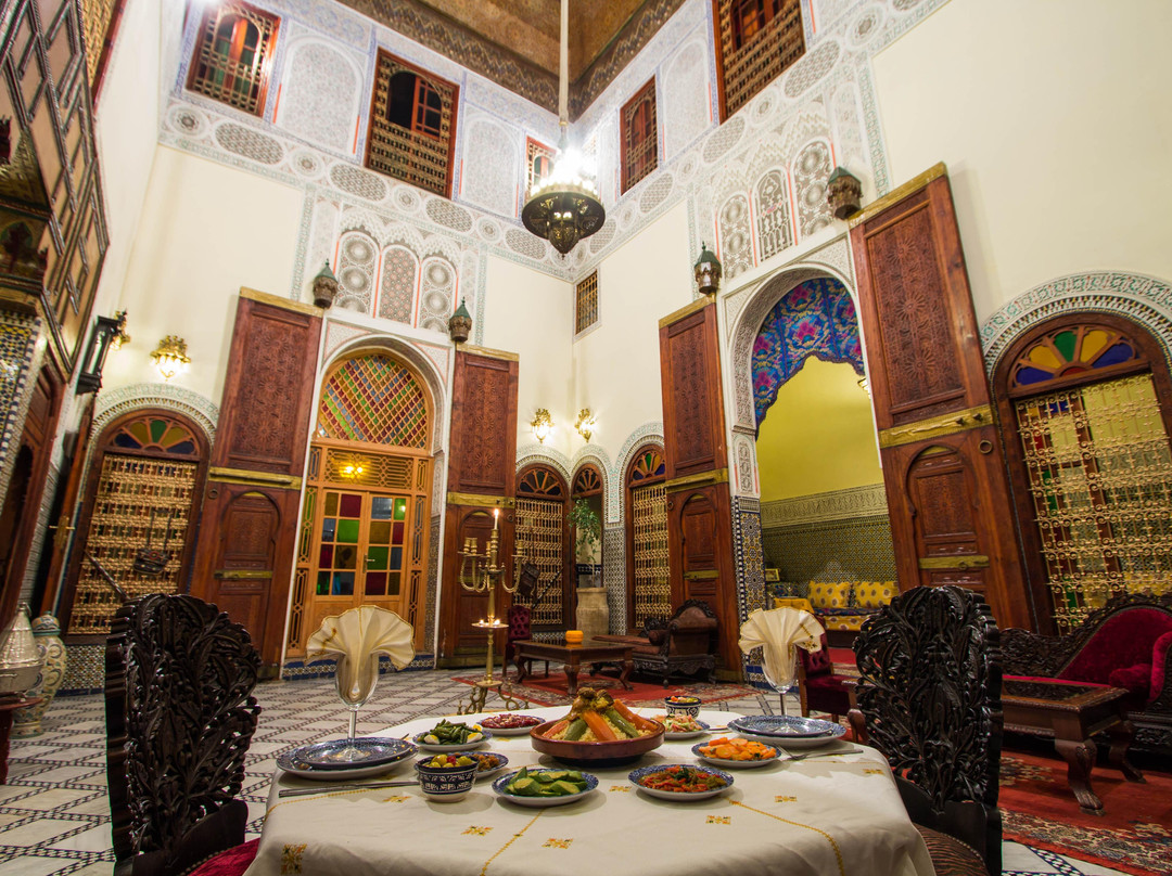 Sidi Harazem餐馆和美食-Restaurant Riad Ibn Khaldoun