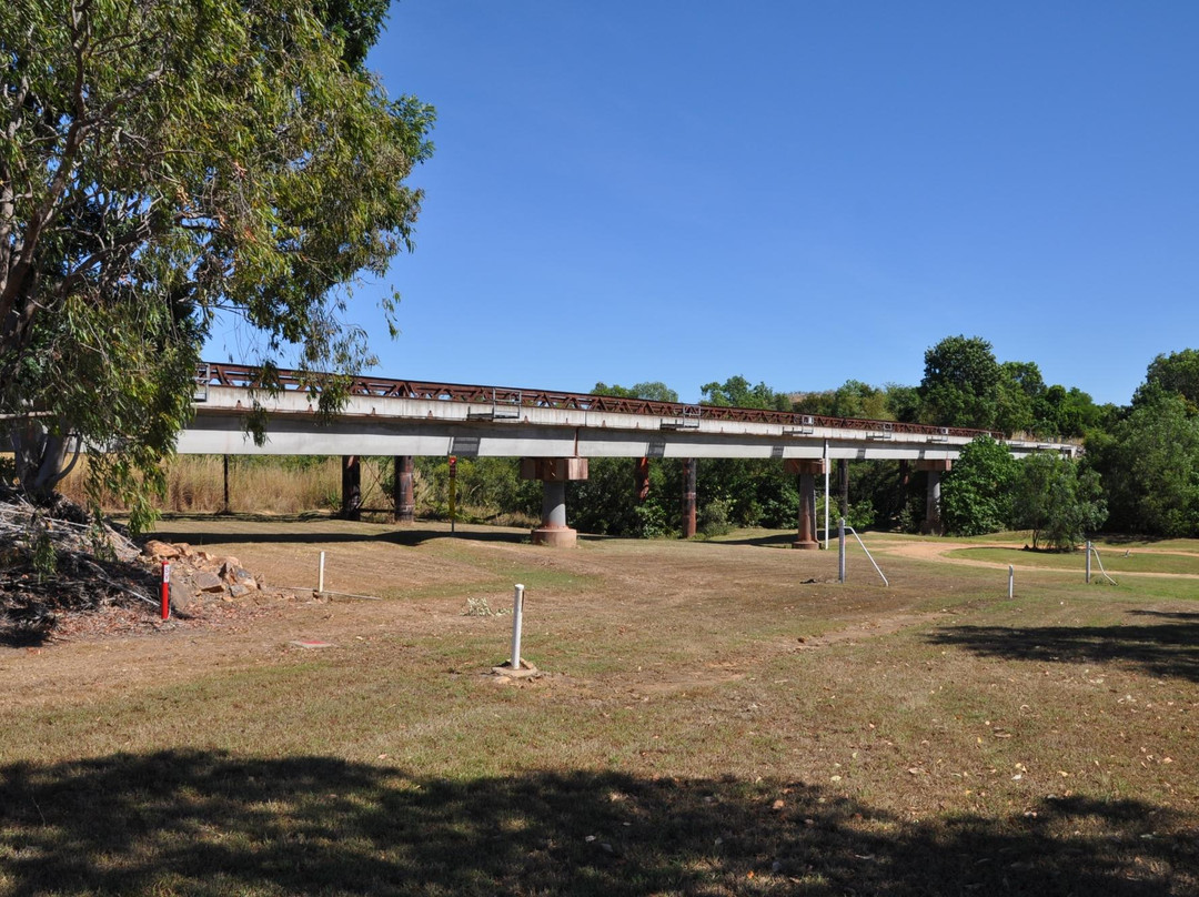 Adelaide River Railway Bridg景点图片