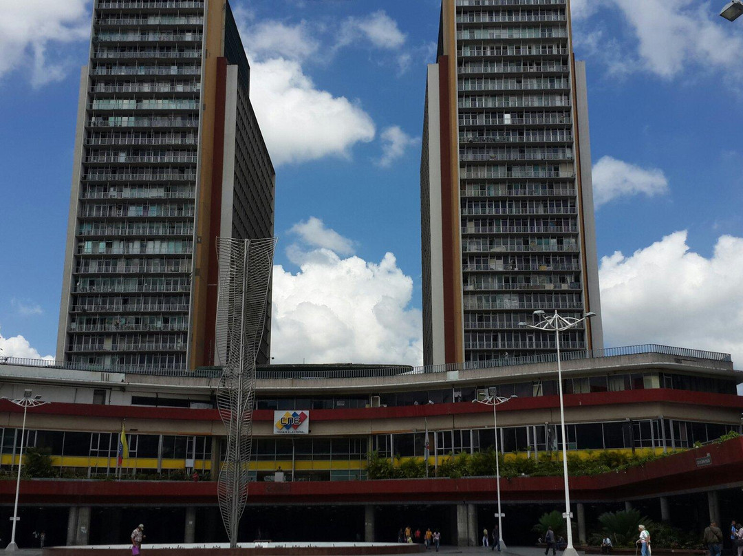 Plaza Diego Ibarra景点图片