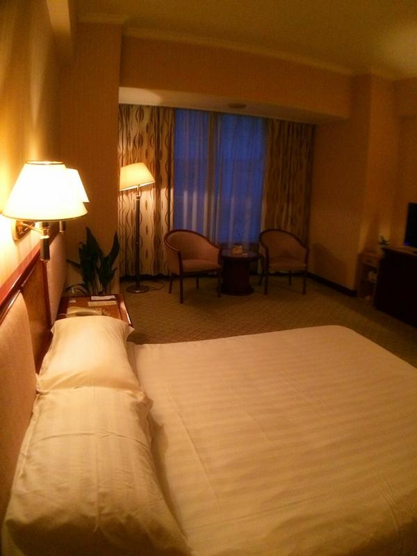 启东大酒店主图