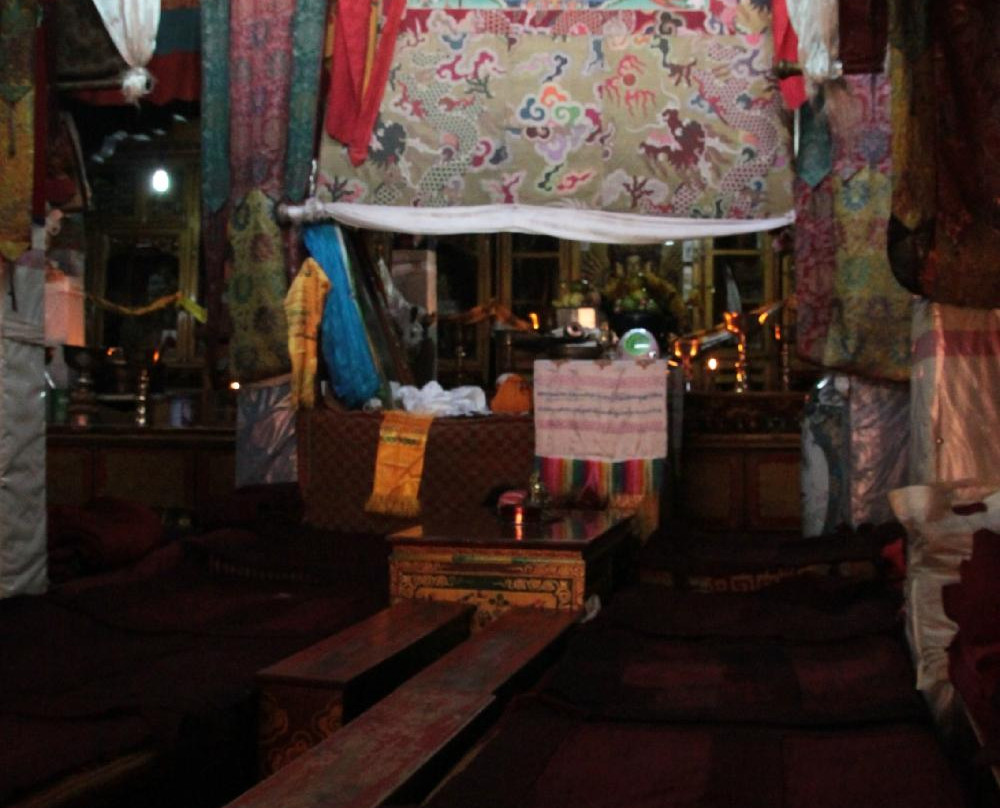 仓姑寺-拉萨市必去景点