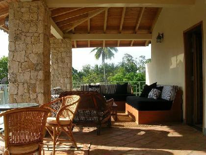 Cotoperi Hotel & Lounge主图