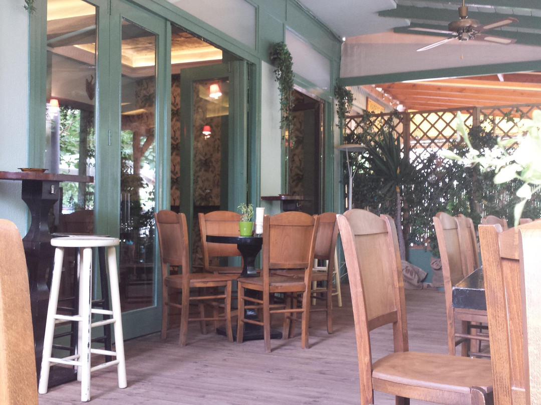 White Monkey-Chalandri必去景点