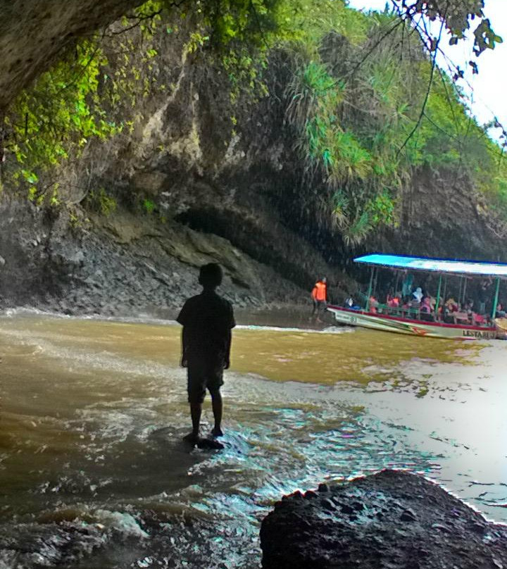 Karang Bolong Beach景点图片