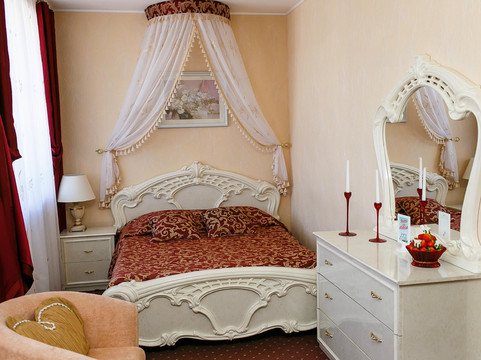 乌拉尔酒店主图