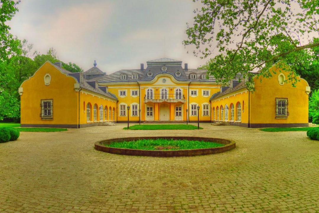 Szechenyi Vadaszkastely景点图片