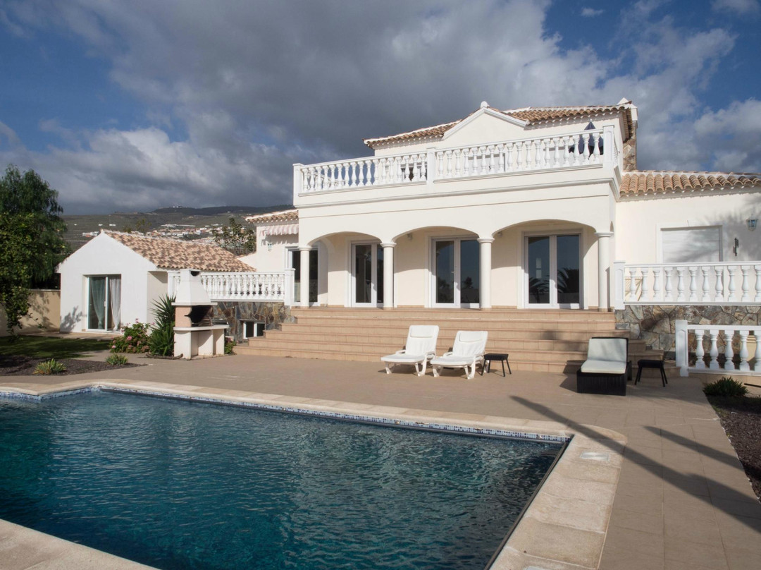 Villa Dhanvantari
