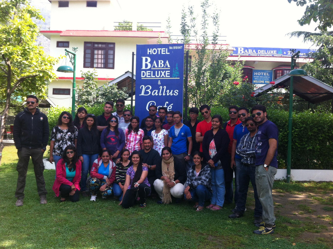 Hotel Baba Deluxe & Ballu's Cafe主图