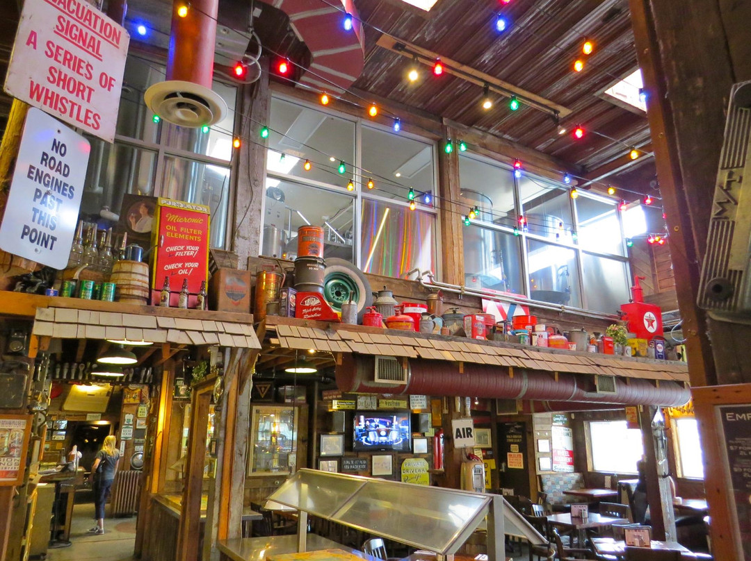 米逊餐馆和美食-Mission Springs Brewpub & Restaurant