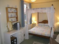 Adams House York主图