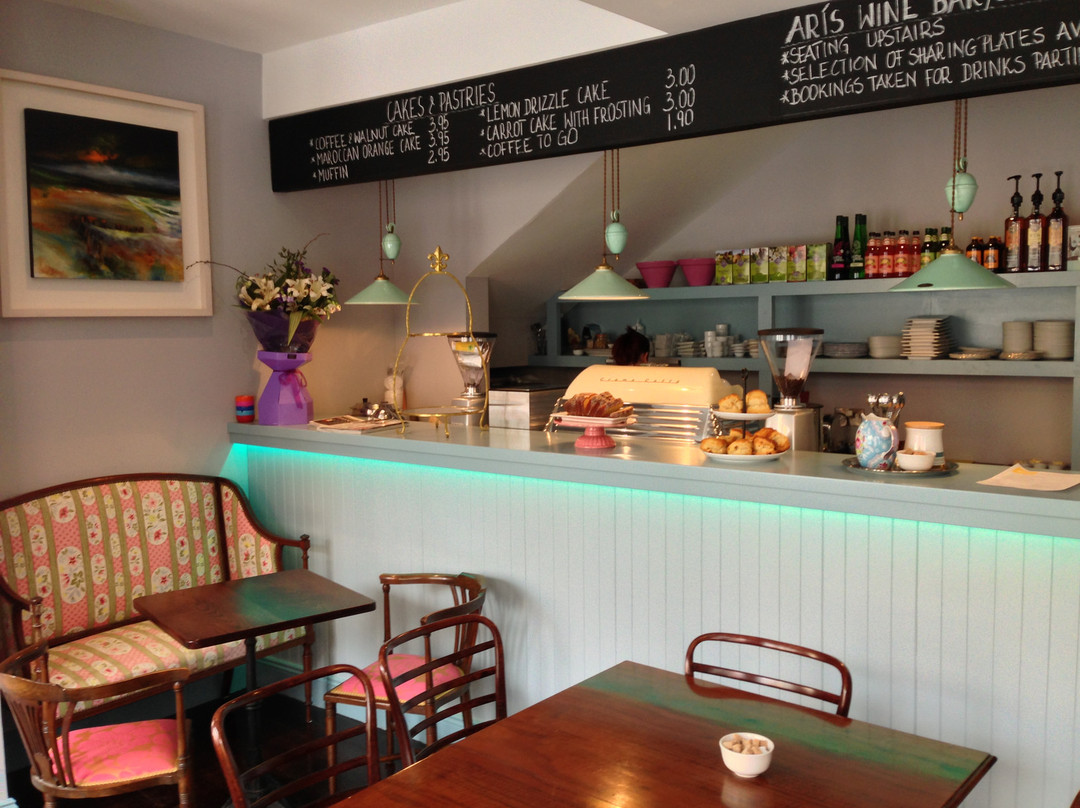 Arís Café & Wine Bar