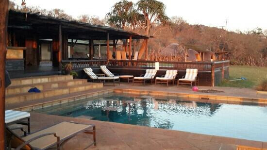 Heritage Tours & Safaris-圣露西亚必去景点