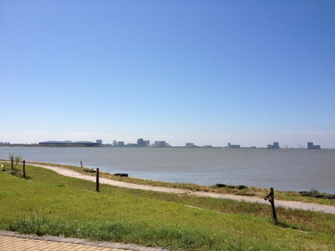 滴水湖-上海市必去景点